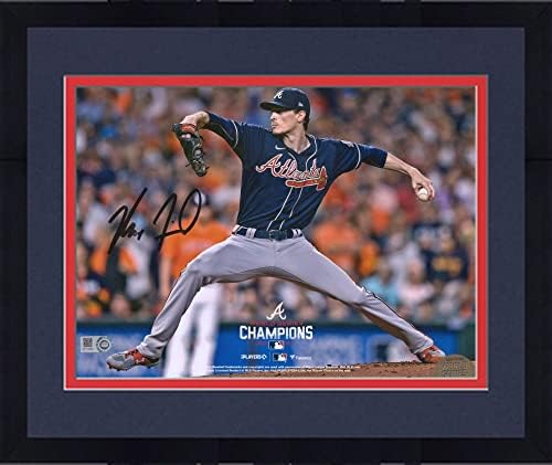 Uokvireni Max Fried Atlanta Braves Autografirani 8 x 10 2021 Svjetska serija prvaci Pitching Photo - Autografirane MLB fotografije